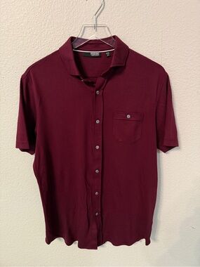 Murano Liquid Luxury Men's Short Sleeve Button-Down Shirt — Burgundy/Maroon